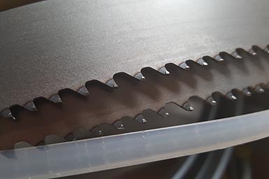 帶鋸條，不是這么用地！